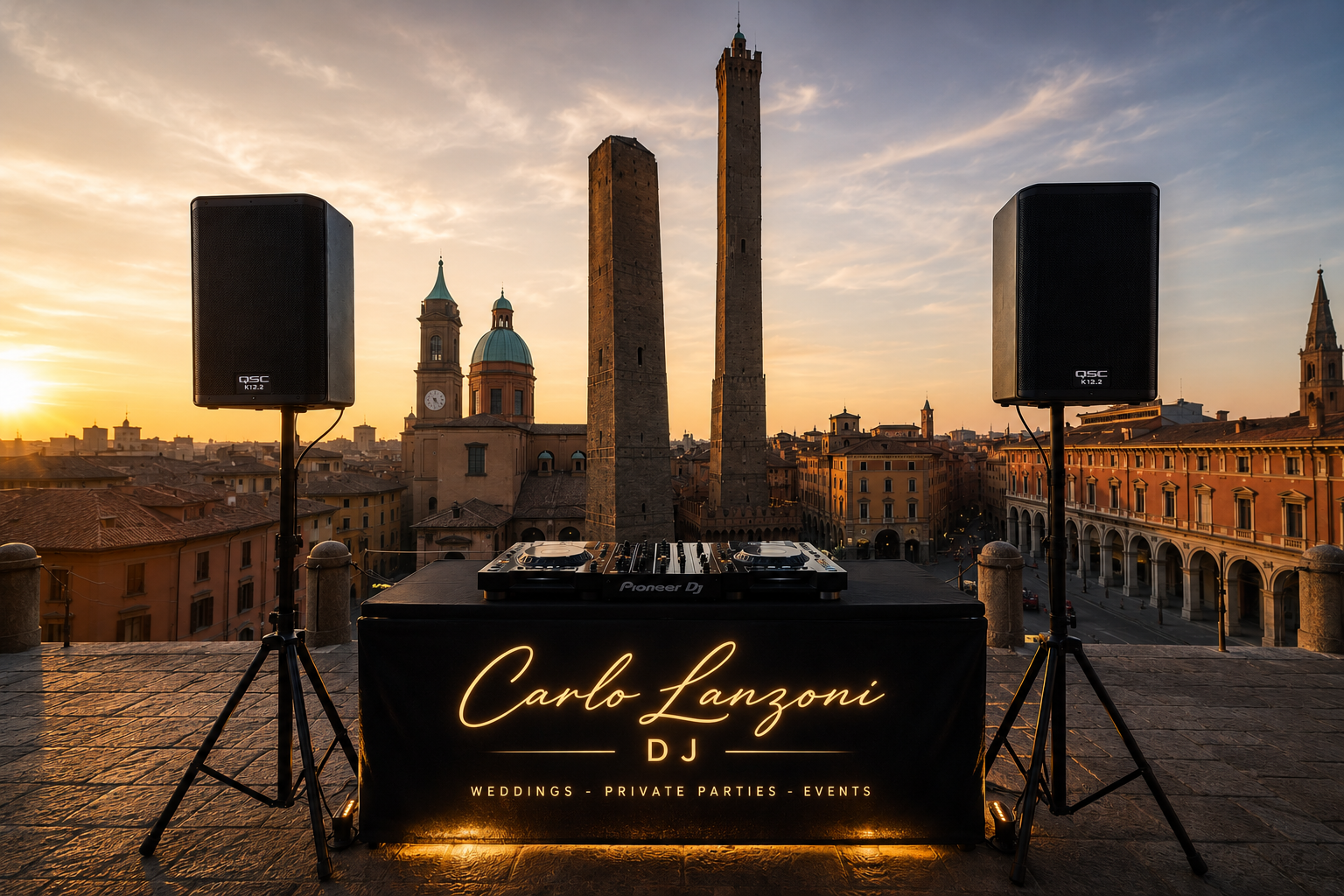 Consolle DJ sui tetti di Bologna all'alba